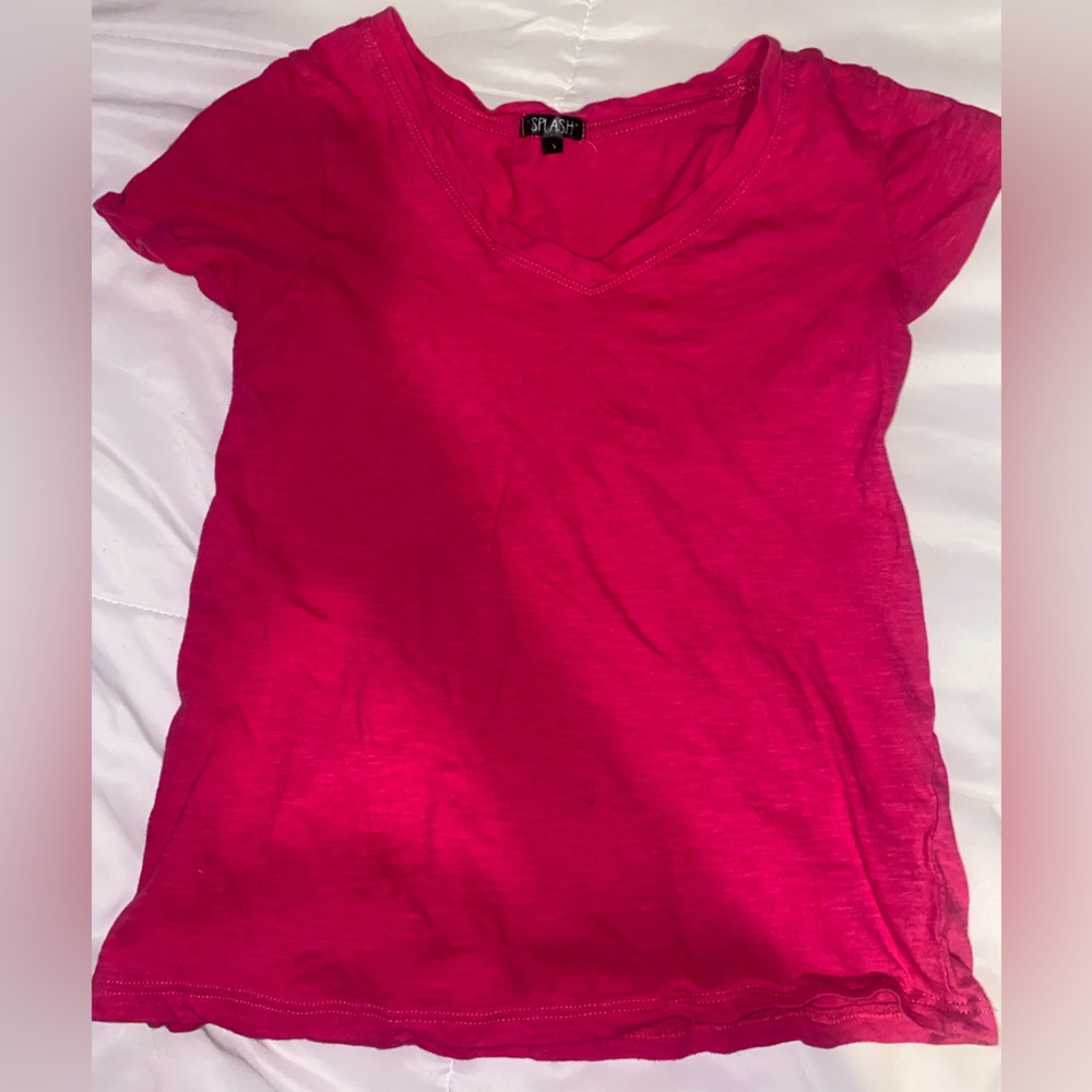 Women’s Splash V-Neck Tee
